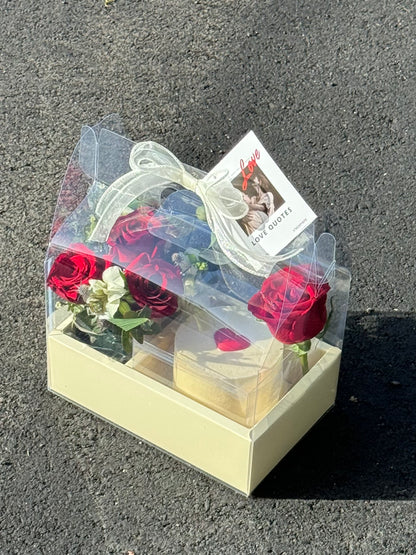 Red Rose Cake Gift Box (4-inch Cake)（ Small )